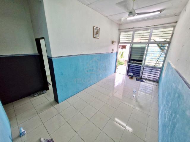 Below market Single storey terrace seksyen 29 Shah Alam 4