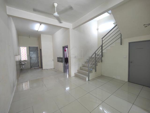 3 Storey Terrace For rent at Bukit Kecil Residence | Taman Bukit 1