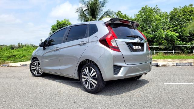Honda JAZZ GK5 1.5 V spec (A) - 4