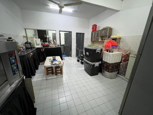 Puchong Jaya Double Storey Terrace, Facing Open Space, Park More Car 1