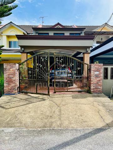 Seremban 2 Garden Avenue Partial Furnish Double Storey 20x80 Renovated 1