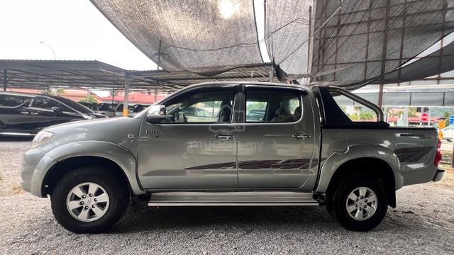 2010 Toyota HILUX 2.5 G FACELIFT DOUBLE CAB (A) - 3