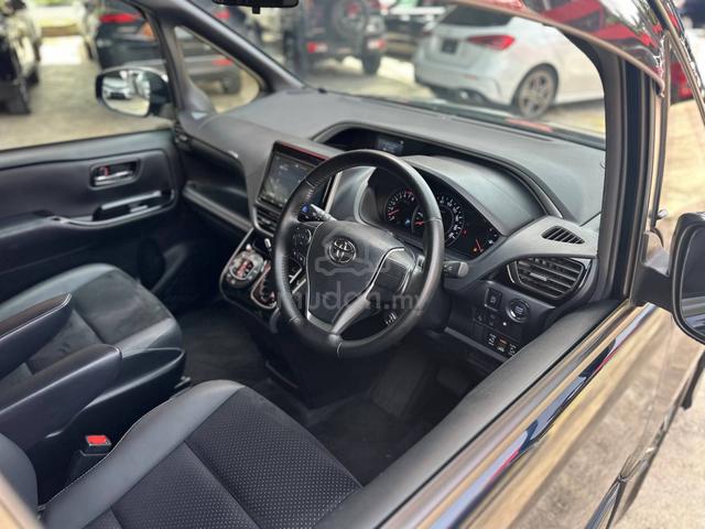 2021 Toyota VOXY 2.0 ZS KIRAMEKI 3 Warranty 8yrs - 3