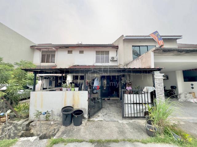 Double Storey Terrace Intermediate, Taman Impian Ehsan, Balakong 1