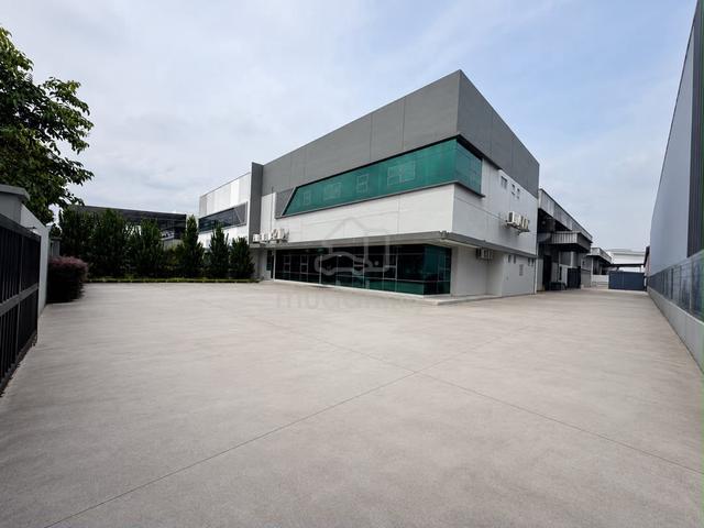 Pekan Nanas Medium Industry Semi-D Factory For Sale 1