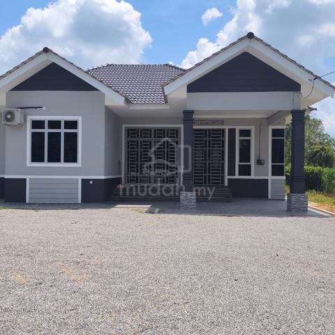 Banglo di Tanah Merah 1