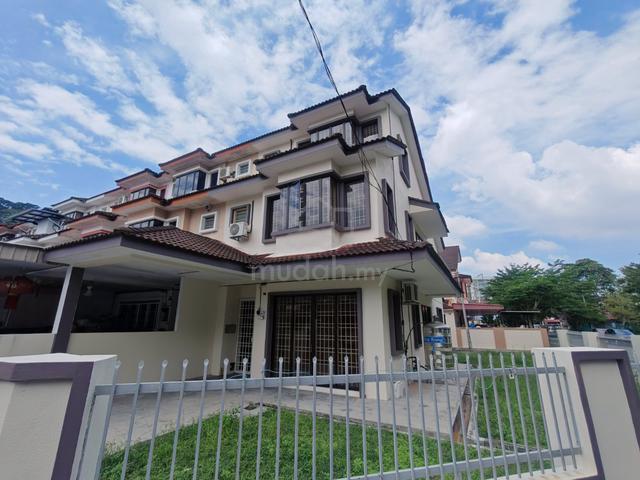 【Taman Manggis Indah 2.5 Storey Terrace Coner Unit ForRent 】 1