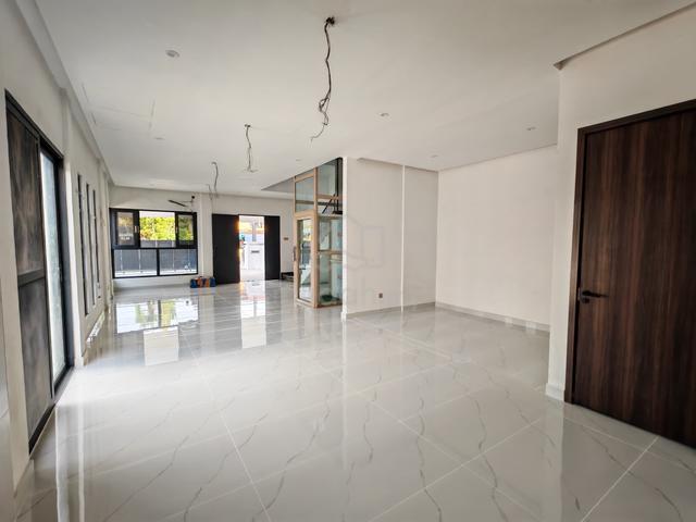 3-Storey Semi Detached House for Sale Likas 2