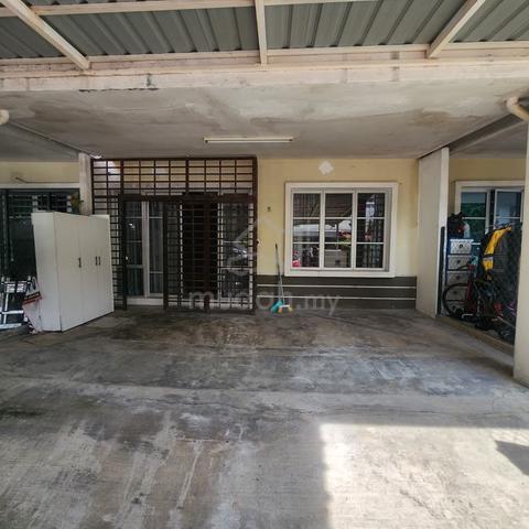 Rumah teres satu tingkat 1