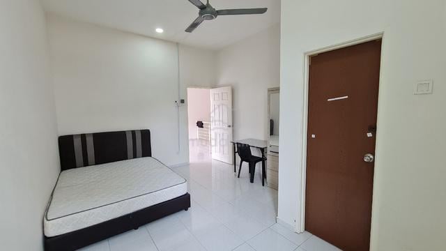 Female Room to rent (Alor Gajah, Cheng, Krubong) 1