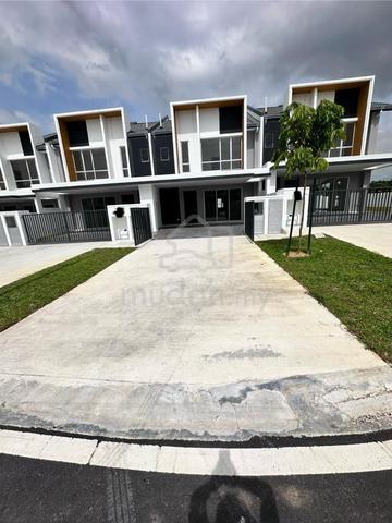 NEW UNIT Double Storey Terrace House Serene Heights Verna Bangi Ukm 1