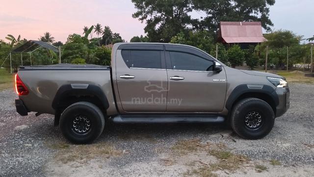 2022 Toyota HILUX 2.4 DOUBLE CAB 2.4V (AT) 4X4 (A) - 2
