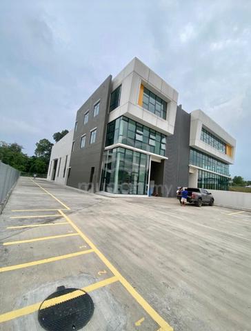3 Sty Semi D Factory Warehouse Rawang【13315sf/200Amp】 1