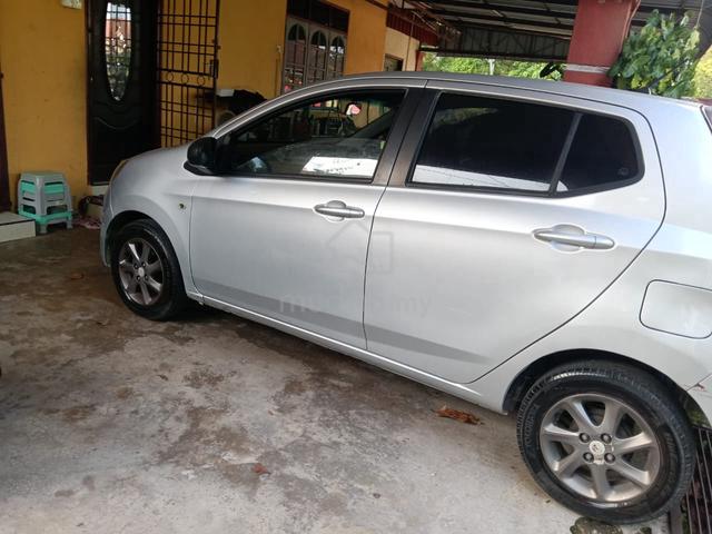 2015 axia auto - 2