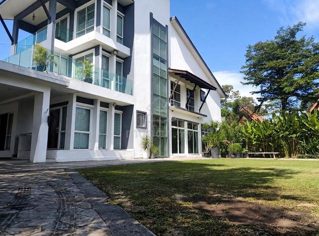2.5 Storey Bungalow for Sale in Kuang Sg Buloh 1