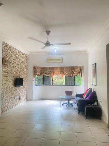 Likas Court 1