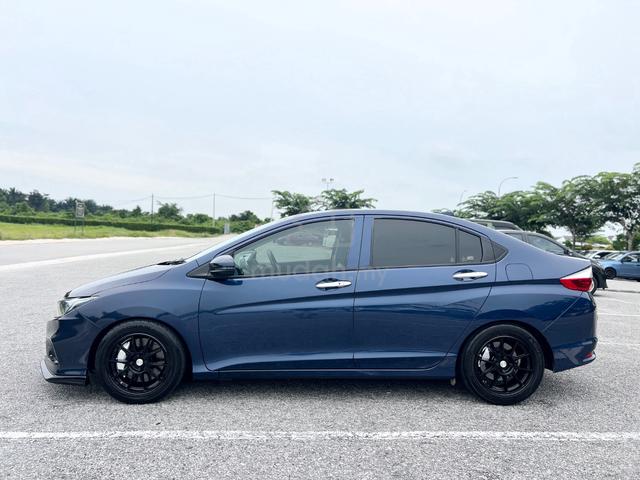 2014 Honda CITY 1.5 V Facelift GM6 (A) - 4
