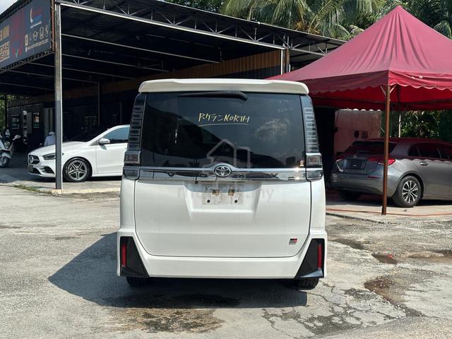 2021 Toyota VOXY 2.0 ZS GR SPORT EDITION - 2