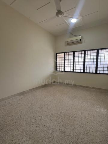 Jalan Simbang @ Taman Perling, 1 Storey Terrace, 22x75, 3 bed 2 bath 1