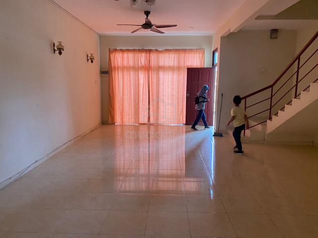 Rumah Gong Badak FOR SALE 1