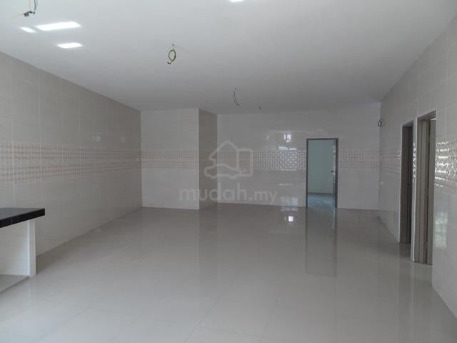 Bercham New 47' Wide Frontage Facing Playground 1-Storey Terrace House 4