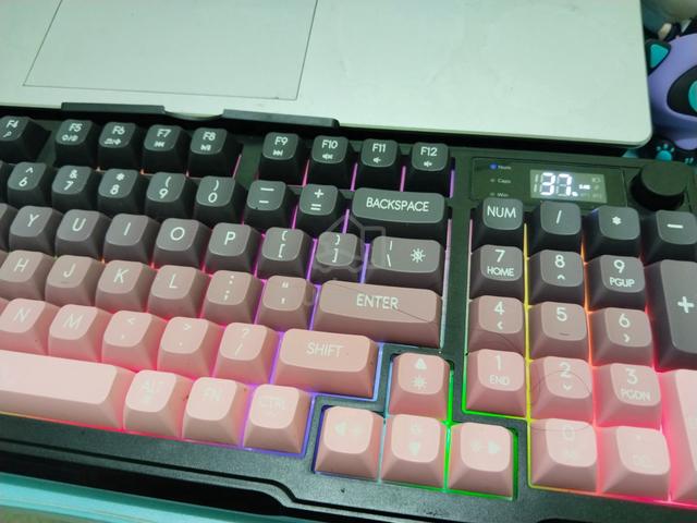HP Laptop 15-fd0xxx (CAN NEGO) - photo 5 of 6