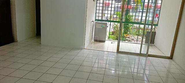 Bilik sewa murah usj GROUD FLOOR master sharing Permai usj1 sideRegina 1