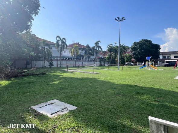 FULL LOAN Face Padang Kapar Batu 5 Double Storey House 15x60 FullyExt 1