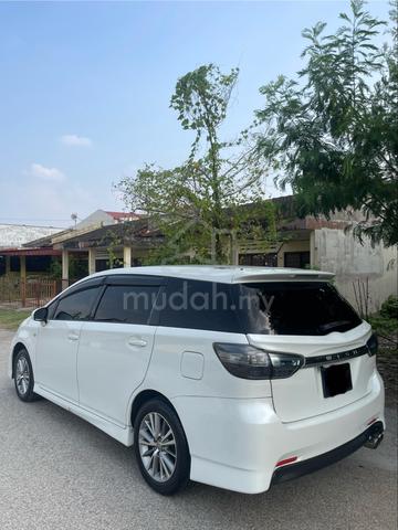 2014 Toyota WISH 1.8 X ZGE20G FACELIFT (A) - 2