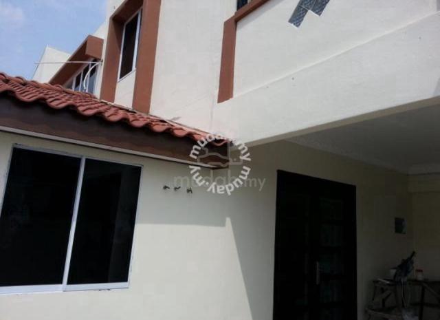Room For Rent at Jalan Trem Georgetown 1