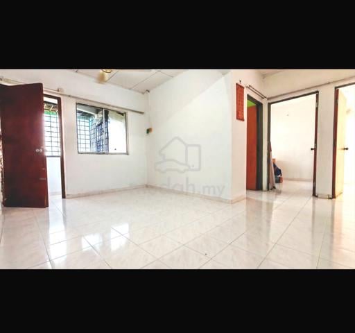 Flat Mutiara Jaya 1