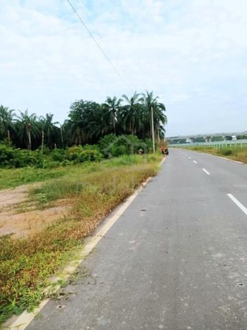[TEPI WCE HIGHWAY] 2.76 Ekar Tanah Rata, Parit Mahang Ijok 1