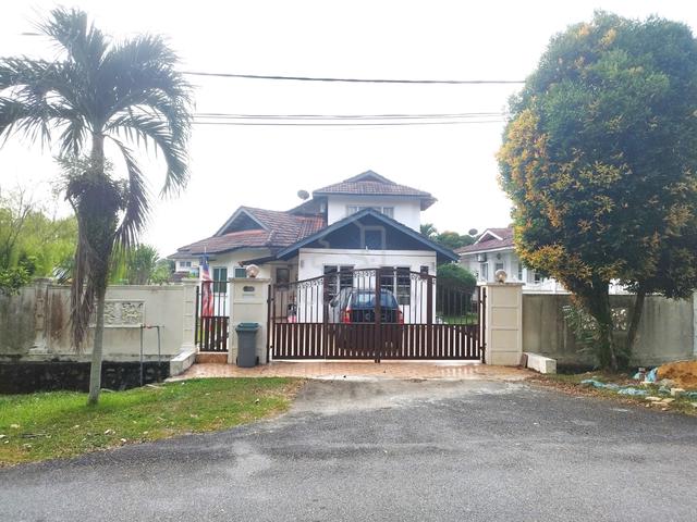 [Renovated|Endlot] 1½ Storey Bungalow Rasah Kemayan @ Seremban 2 1