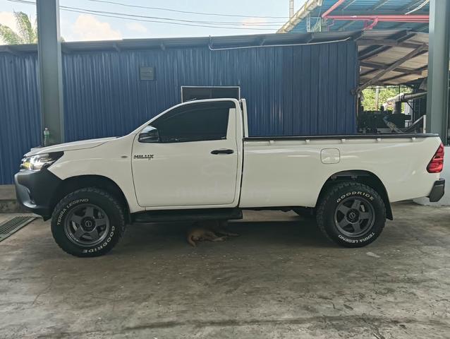 2026 Toyota HILUX 2.4 MT MY17 AN120 FACELIFT II - 2