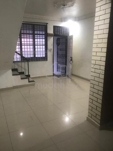 Cheap / Taman Puteri Wangsa @ Jalan Lading / 2 Sty Low Cost / Renovate 1