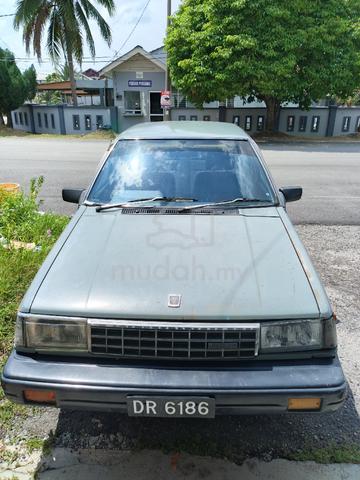 Nissan Sunny oldskol - 1