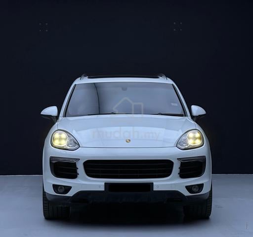 72K KM 2016 Porsche Cayenne 3.6 S TTurbo BrownInt - 2