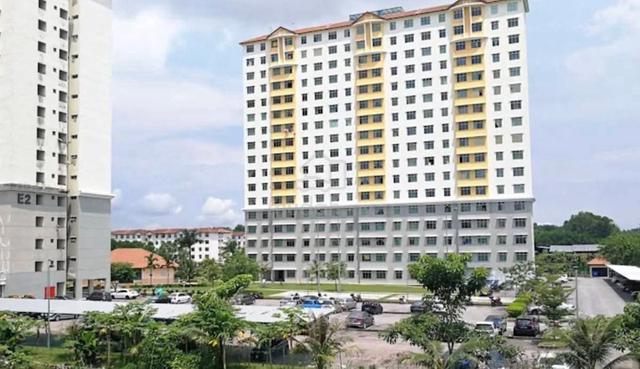 Indah Court Apartment (Bukit Indah) 1