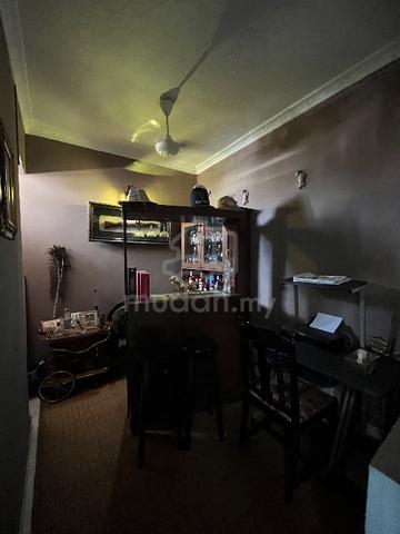 USJ 2 End Lọt (22x75 sqft) 2 Storey Terrace House Without Extra Land 2