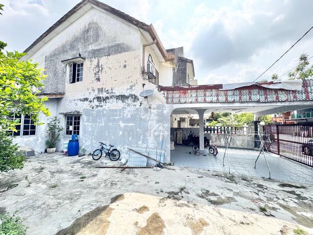 CORNER LOT Double Storey Taman Medan Baru, Petaling Jaya FOR SALE 1