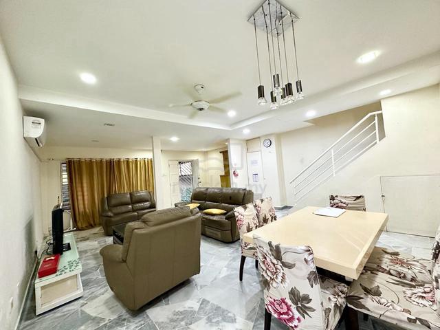 WELLMAINTANED ✨ Double Storey Terrace Taman Bukit Permai Ampang 1