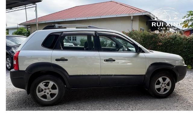 2005 Hyundai TUCSON 2.0 2WD (A) - 4