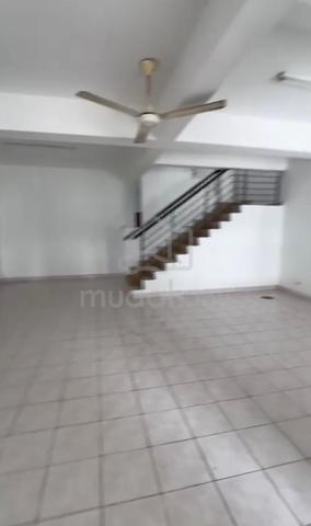 Mount austin double storey terrace house 1