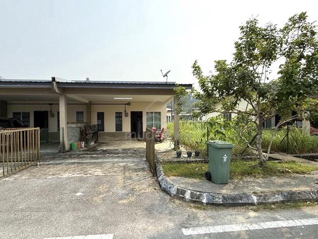 CORNER, Teres Setingkat, BAWANG HEIGHTS 1