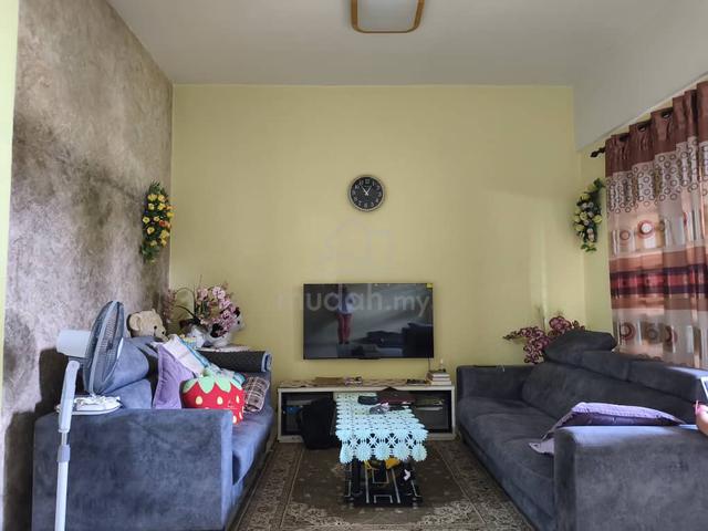 2 Sty terrace @ Palm walk, Sungai long, Freehold, Reno, Super Cheap 1