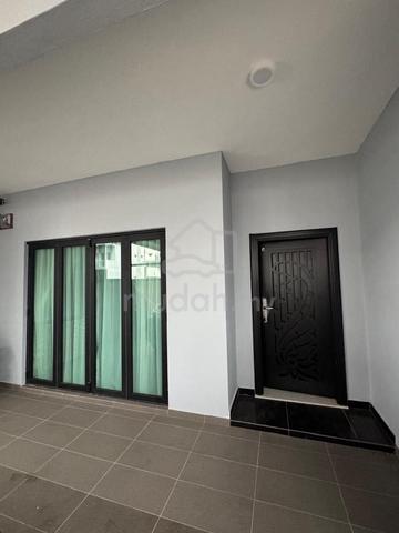 Tmn Pulai Mutiara JB Renovated PF 3 Storey Intermediate Terrace House 3