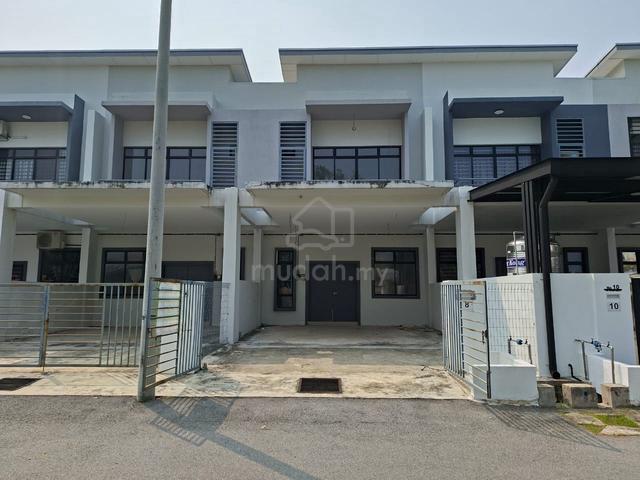 NEW Double Storey House Tanjung Lumpur Peramu Baru 1