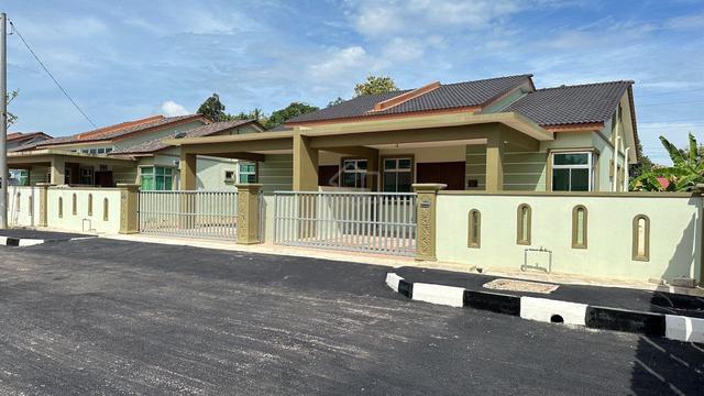 [Siap Diduduki] Taman Jeniang Jaya 2, Jeniang 1