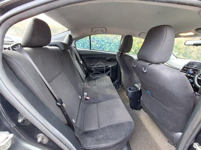 toyota vios 1.5 J - 4
