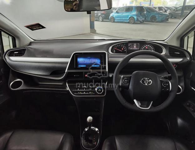 Full Loan 2017 Toyota SIENTA 1.5 V (A) Mini MPV - 4